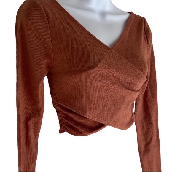 EUC LOVERS + Friends Long Sleeve Ribbed Wrap Cropped Top (BN16-103) - Picture 3 of 11